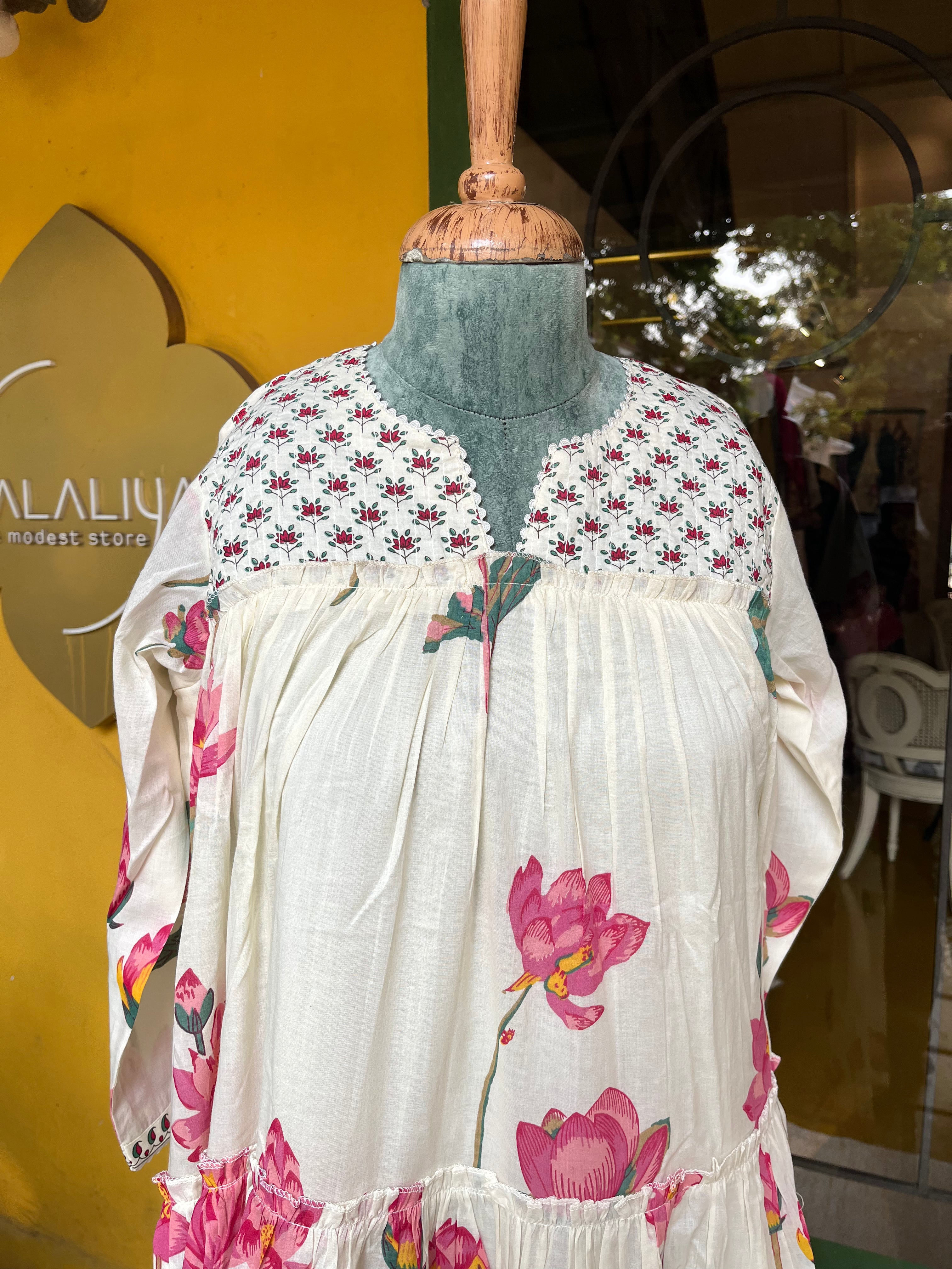 White Lotus Kurta