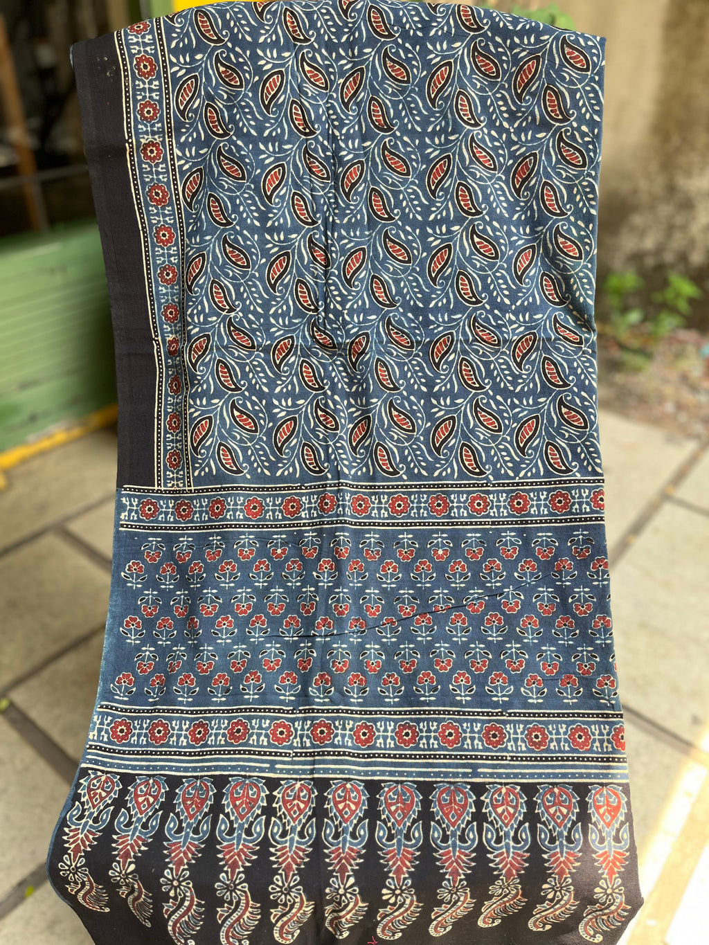 Midnight Paisley – Ajrakh Cotton Dupatta