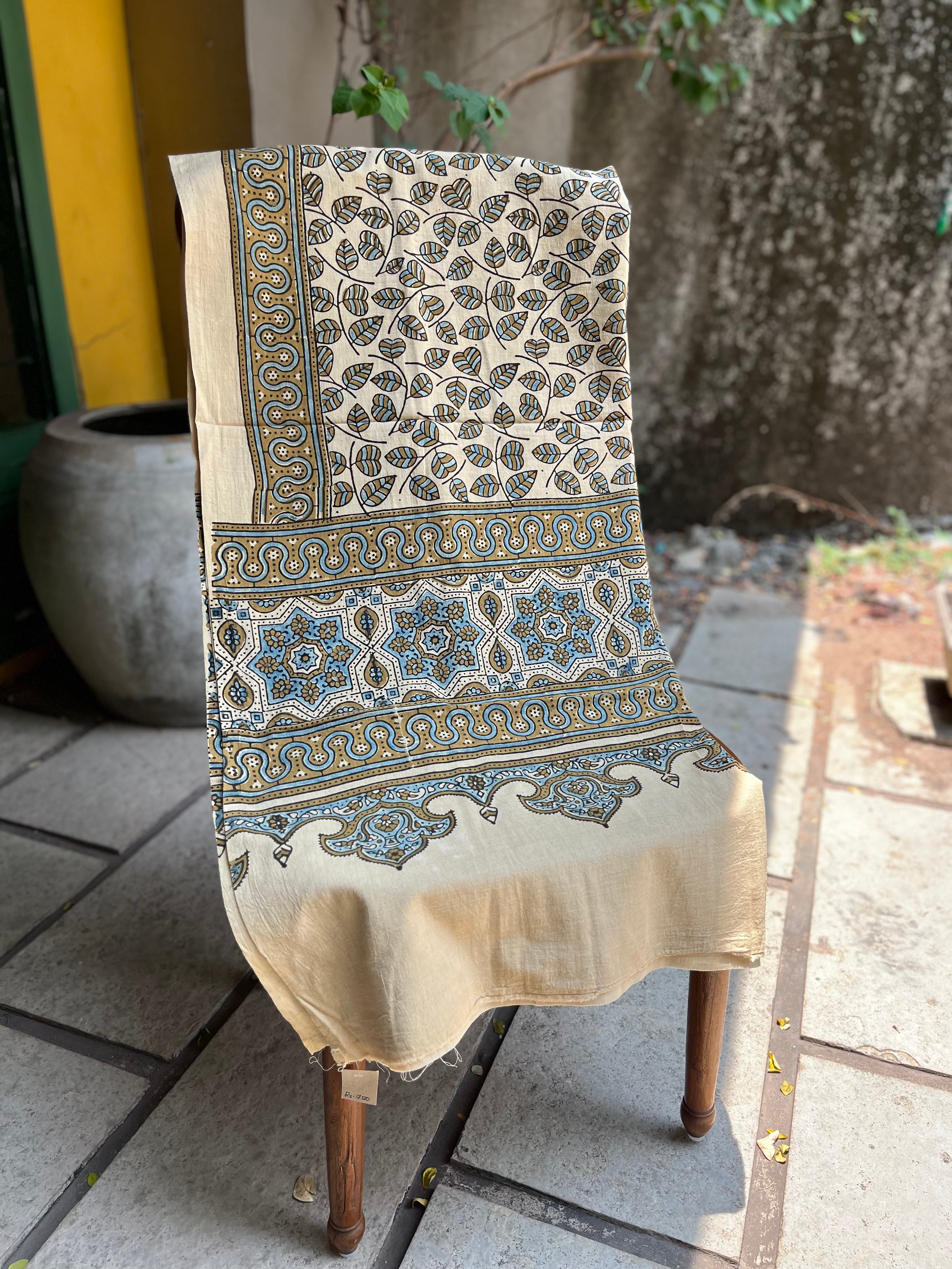 Ivory Leaves – Ajrakh Cotton Dupatta