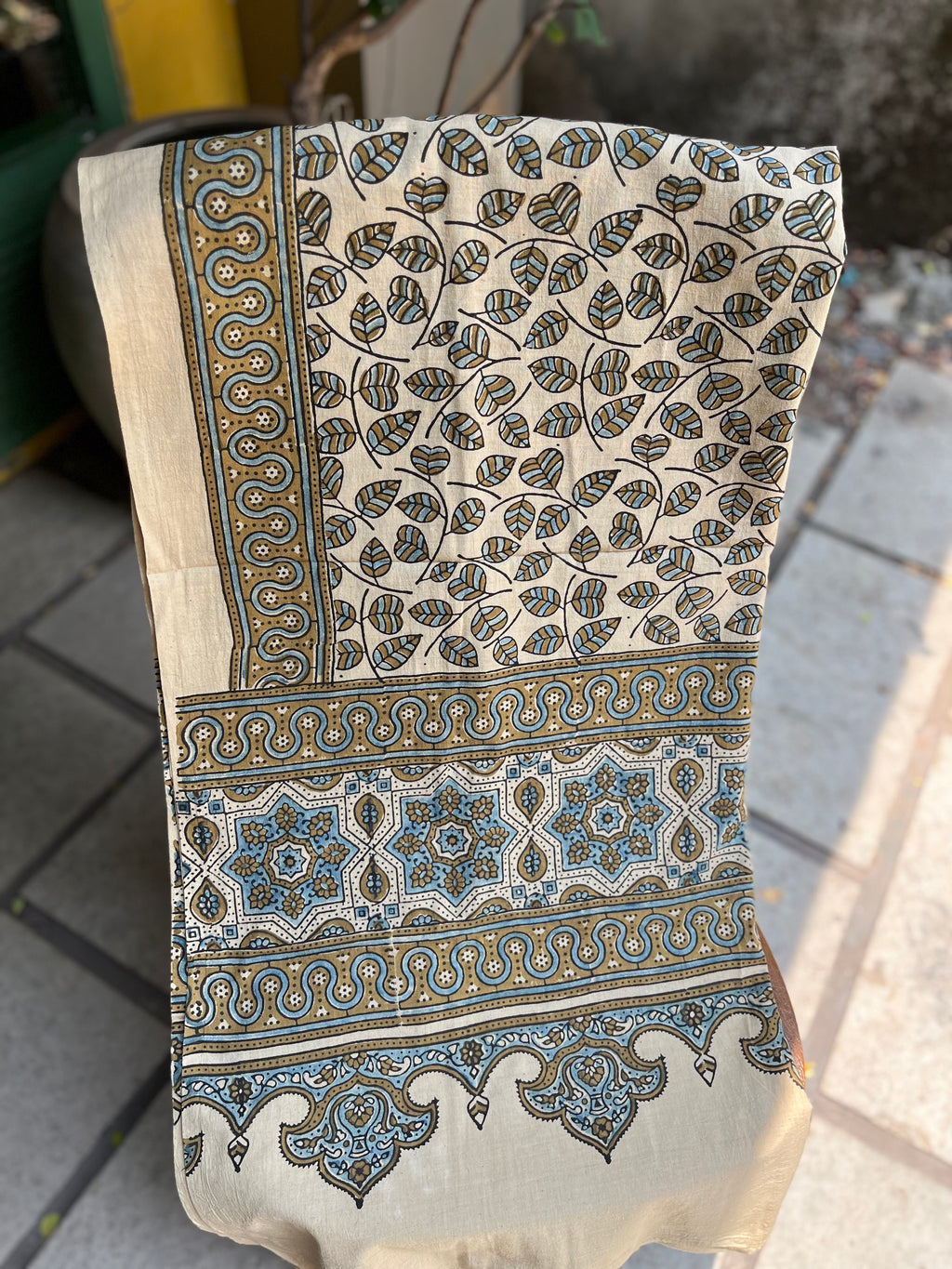 Ivory Leaves – Ajrakh Cotton Dupatta