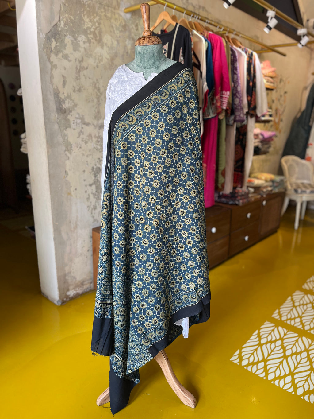 Royal Indigo – Ajrakh Cotton Dupatta